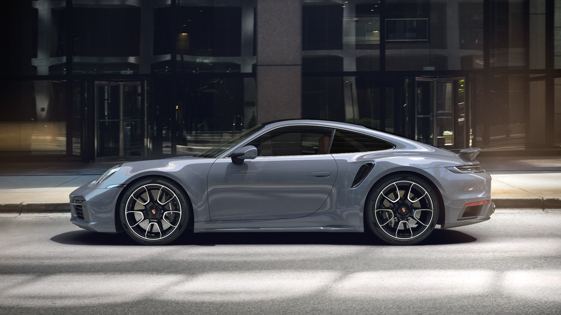 911 Turbo S side view
