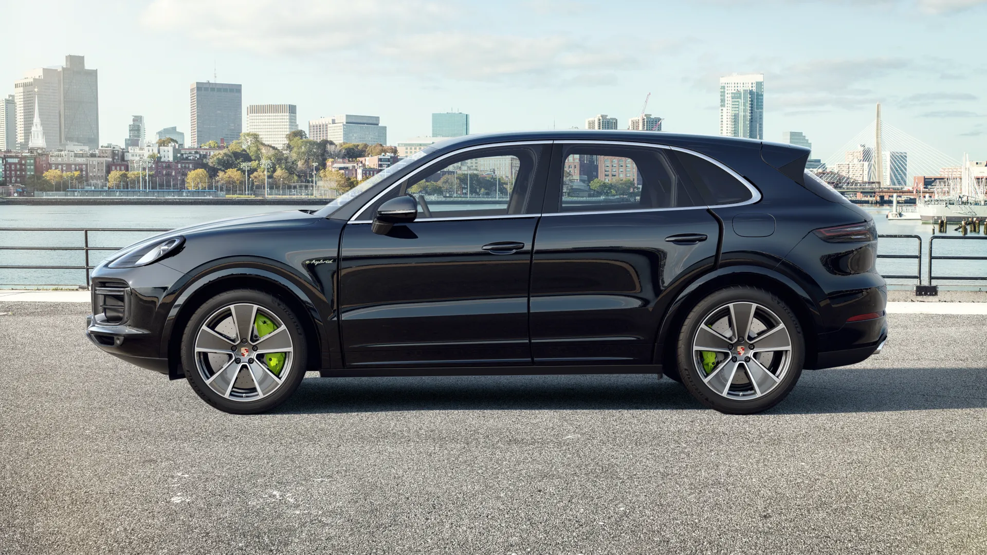 Exterior view of Cayenne Turbo S E-Hybrid
