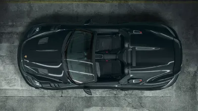Skats no ārpuses  718 Spyder RS