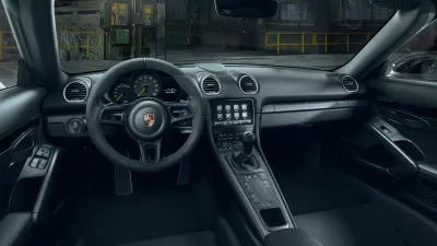 Skats no iekšpuses 718 Spyder RS